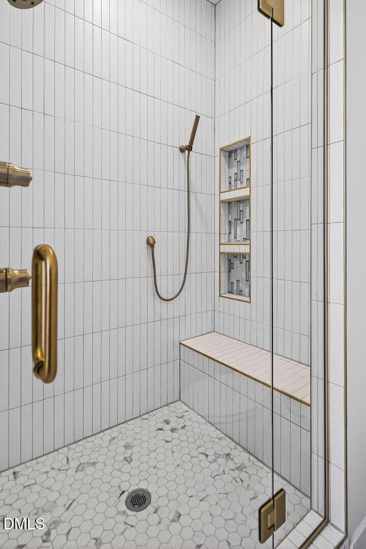 023-1920x1080-bathroom - 1521 1/2 Sunrise Avenue, Raleigh, NC 27608, Raleigh