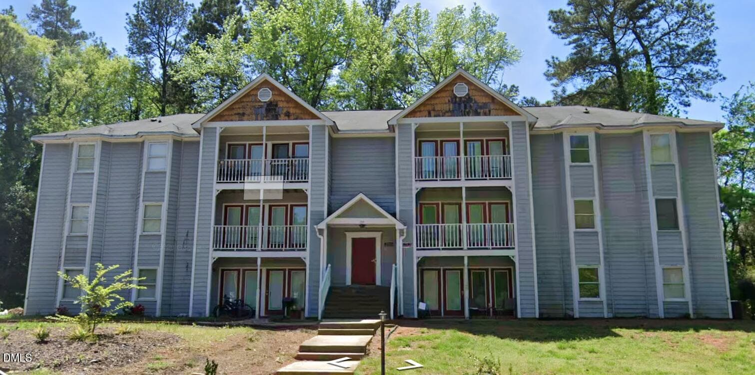 1311 Park Glen Drive 101, Raleigh, NC 27610