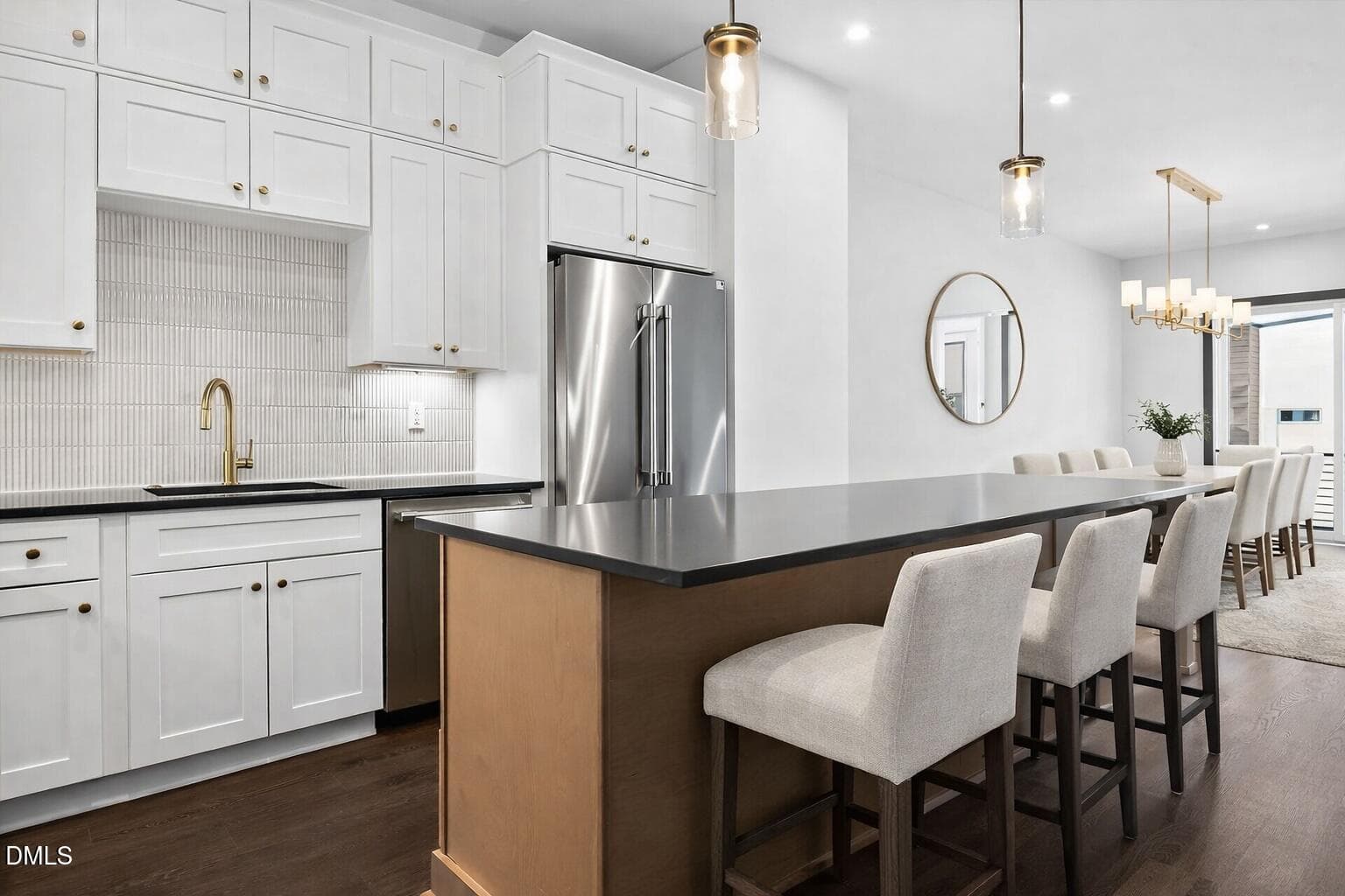 Dining - 1521 1/2 Sunrise Avenue, Raleigh, NC 27608, Raleigh