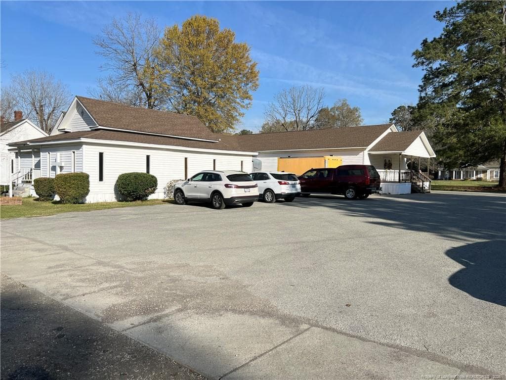 Photo 3 - 213 E Columbus Street, Whiteville, NC 28472, Whiteville