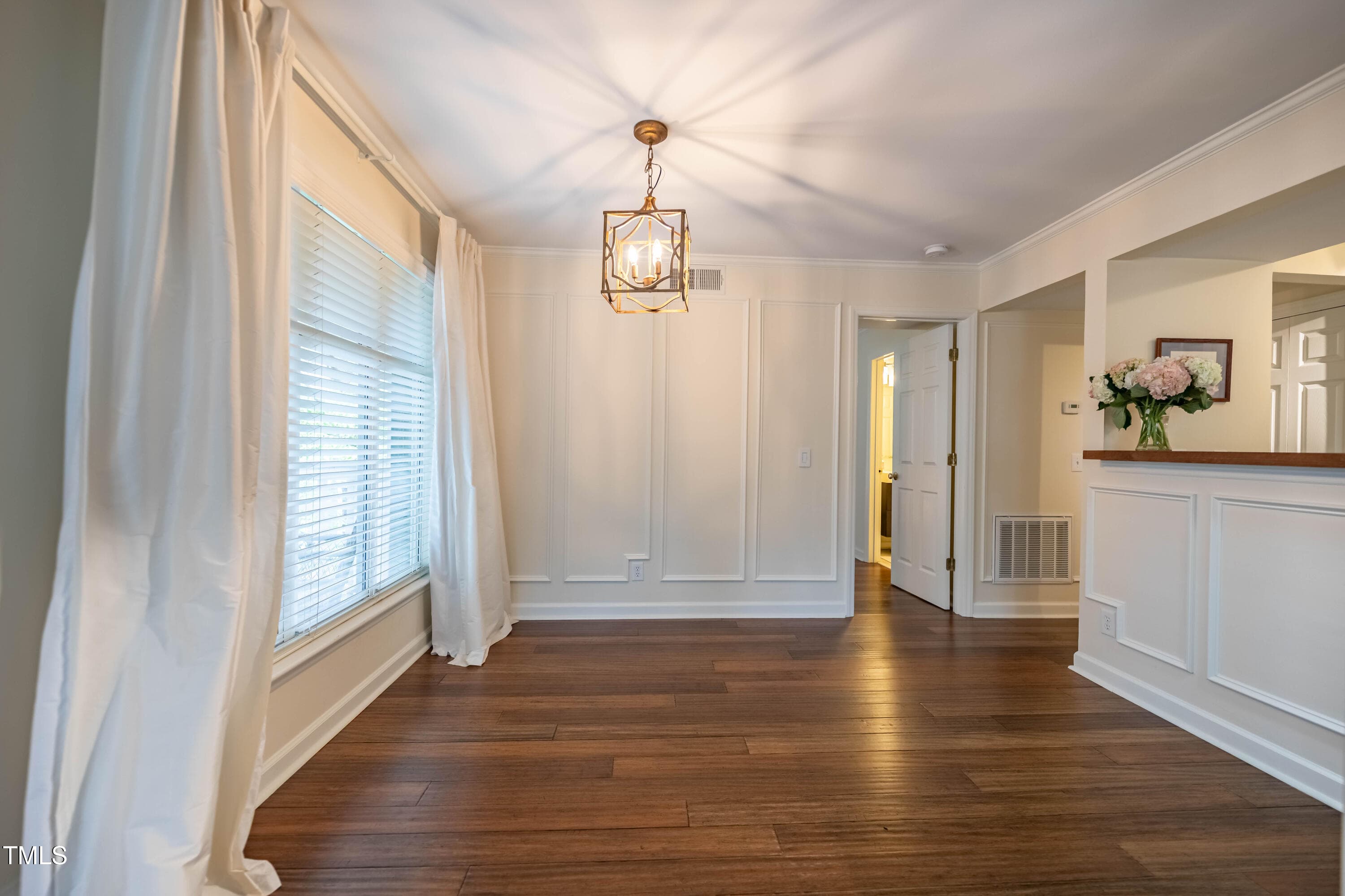 2E6A6215-HDR - 1211 Westview Lane 201, Raleigh, NC 27605, Raleigh