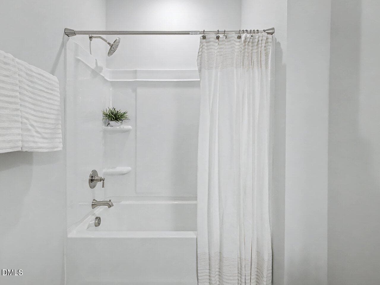 Hall Bath 2 (1) - 115 Circle City Way, Pittsboro, NC 27312