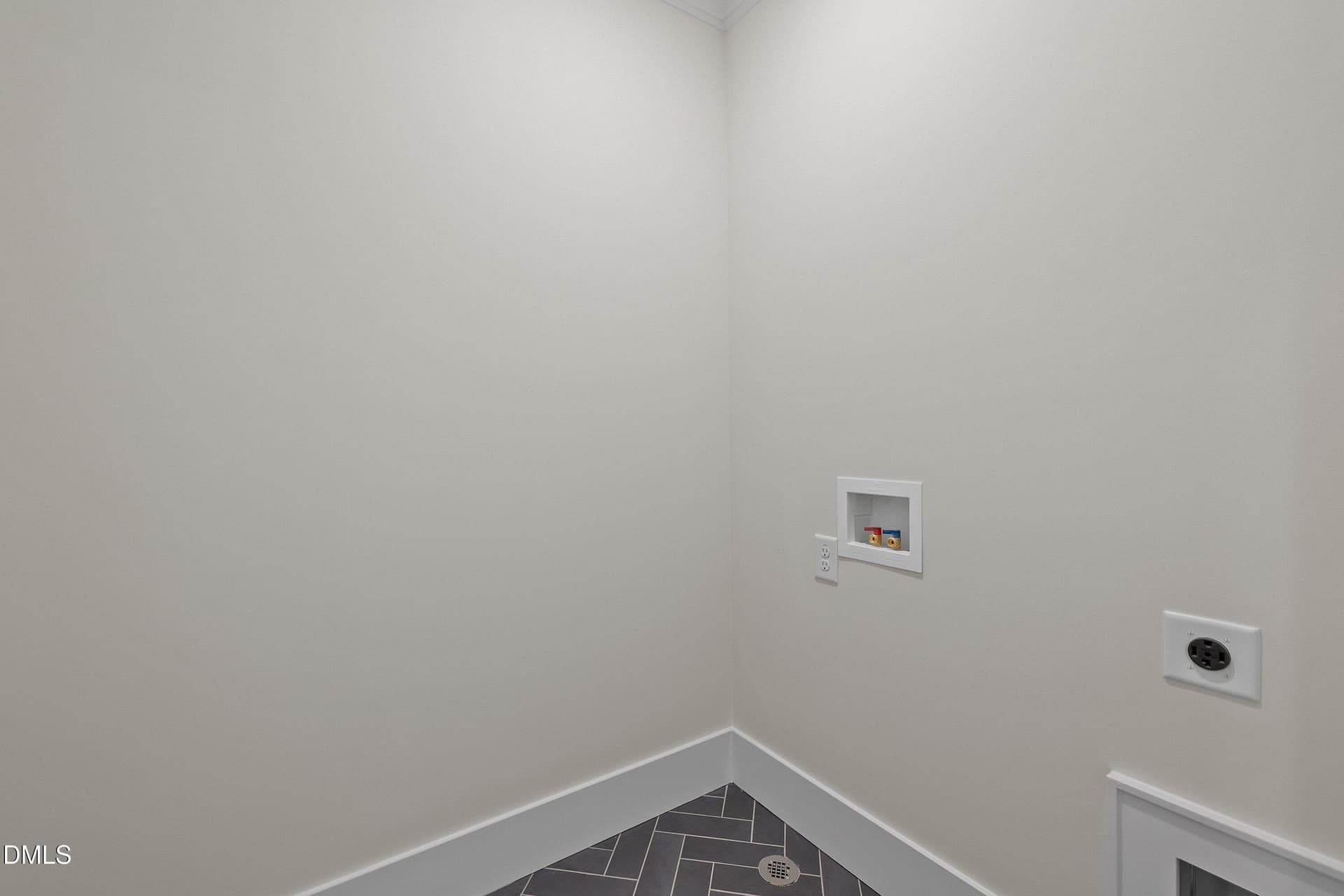38-221 S West St_2032 - 221 S West Street, Fuquay Varina, NC 27526