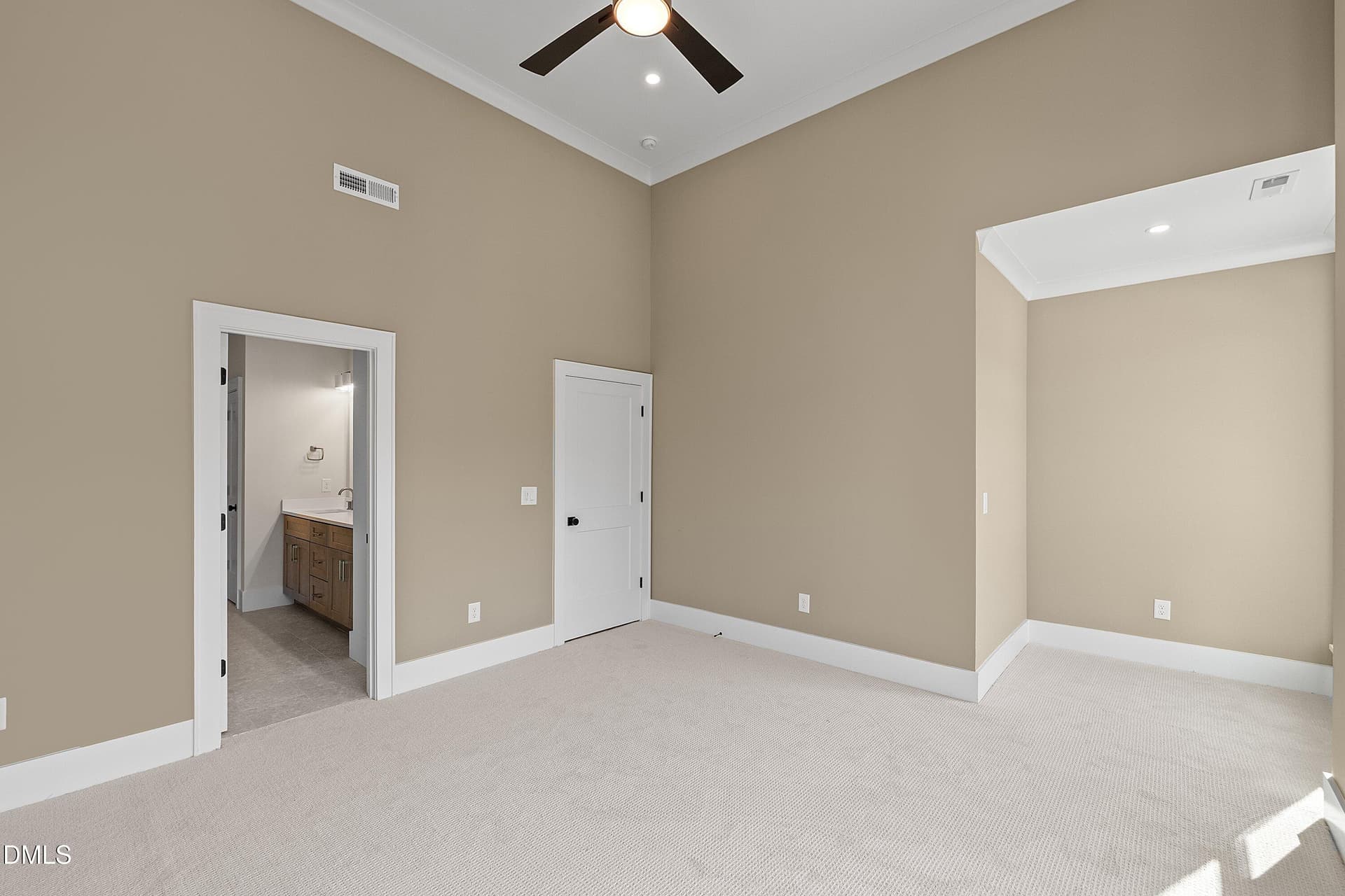 47-221 S West St_2077 - 221 S West Street, Fuquay Varina, NC 27526