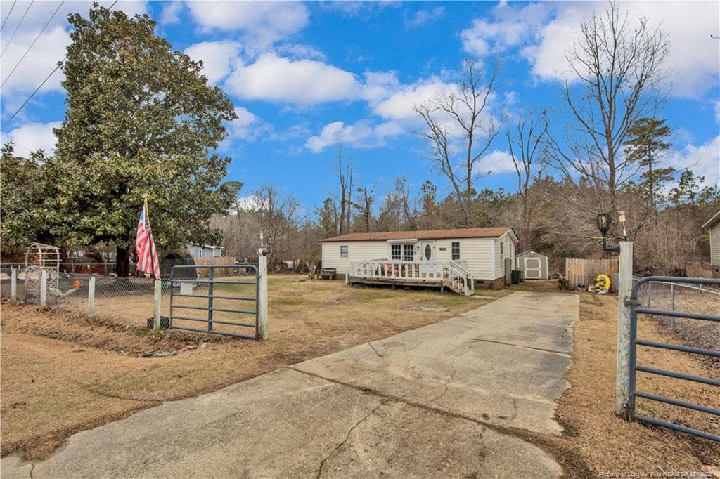 Photo 2 - 8521 Candlebrush Drive, Linden, NC 28356