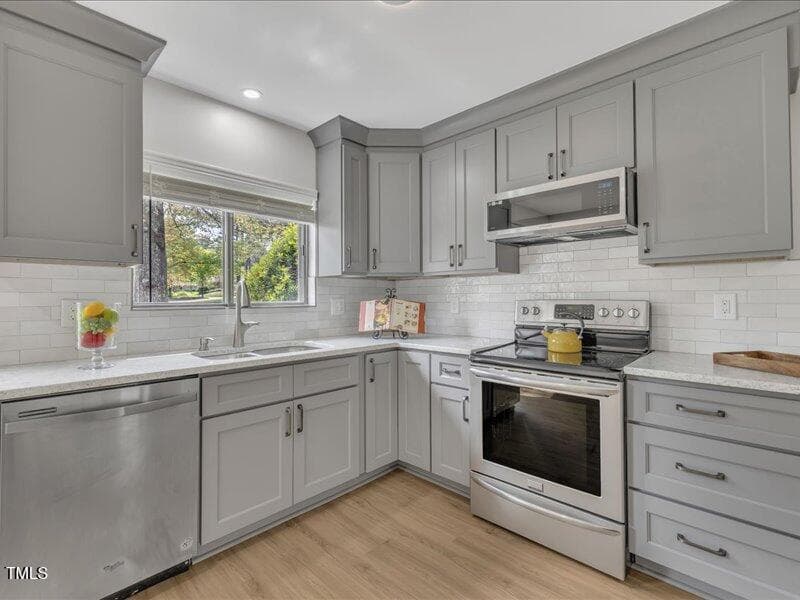 12-717 E Millbrook Rd-16 - 717 E Millbrook Road, Raleigh, NC 27609, Raleigh