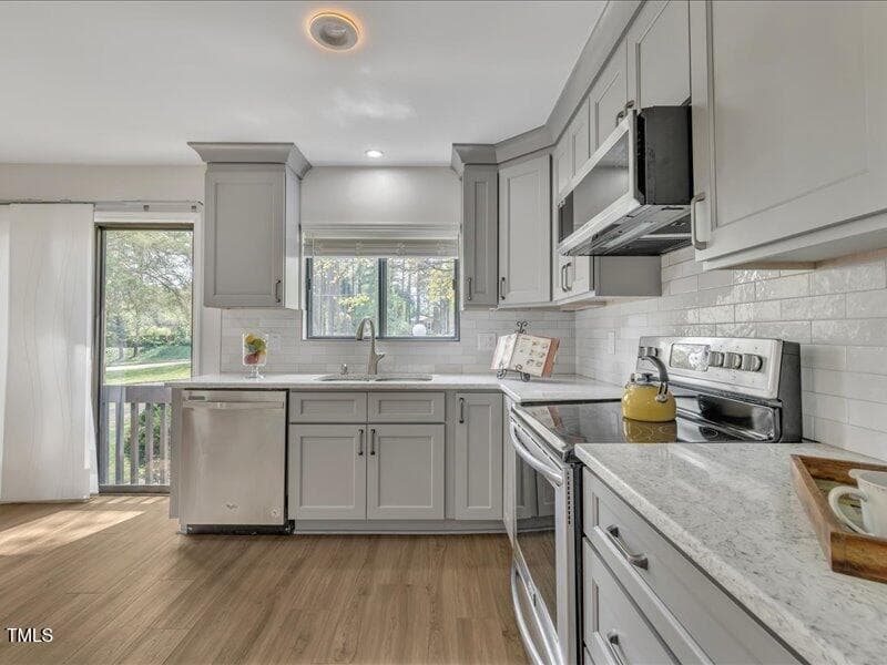 16-717 E Millbrook Rd-20 - 717 E Millbrook Road, Raleigh, NC 27609, Raleigh