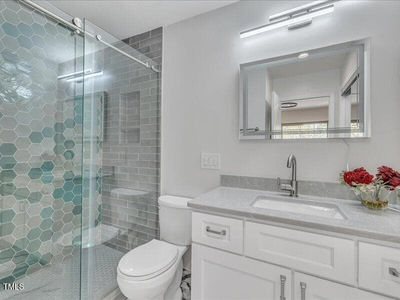 29-717 E Millbrook Rd-33 - 717 E Millbrook Road, Raleigh, NC 27609, Raleigh