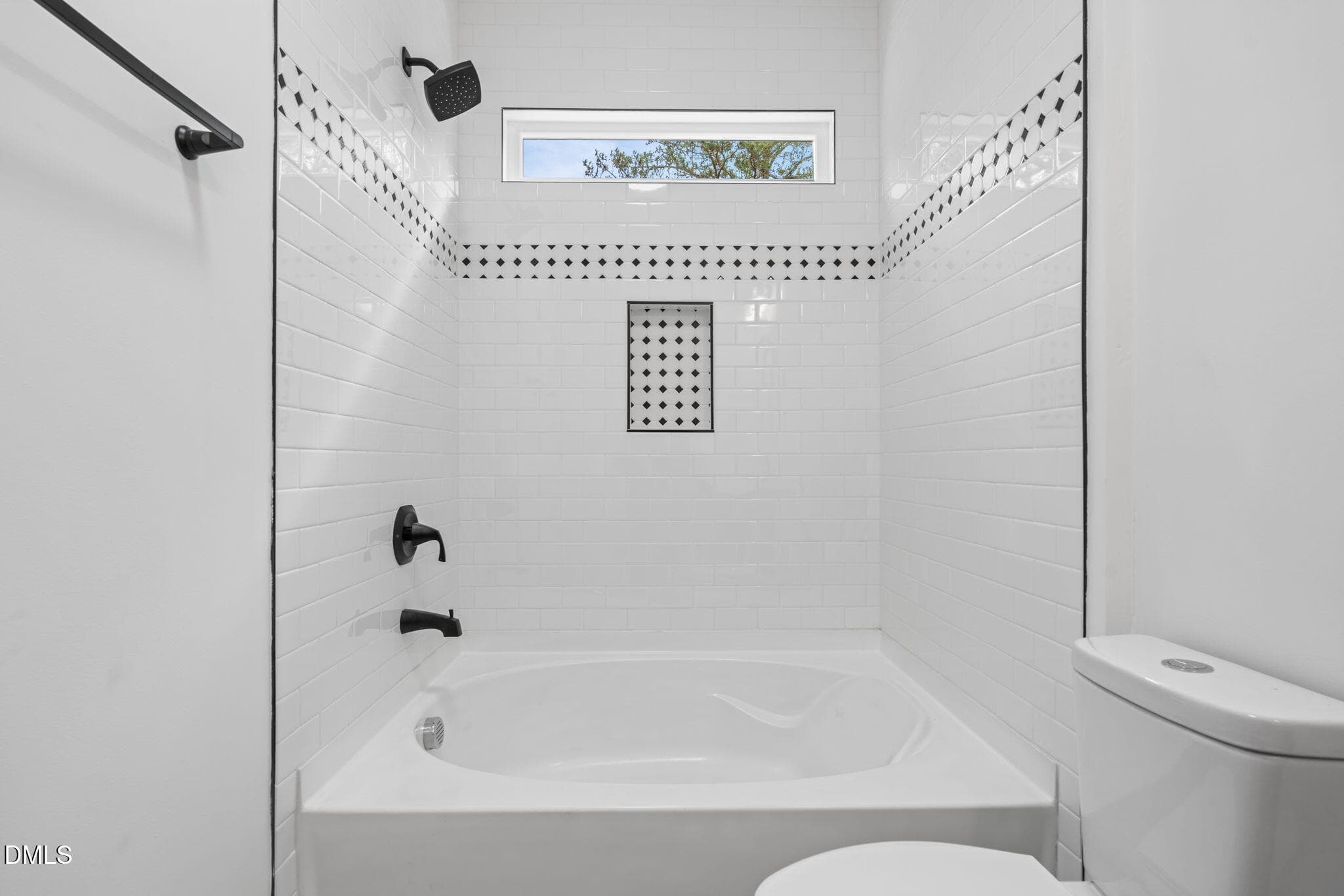 Tile Bathtub - 147 Creek Bend Drive, Vass, NC 28394