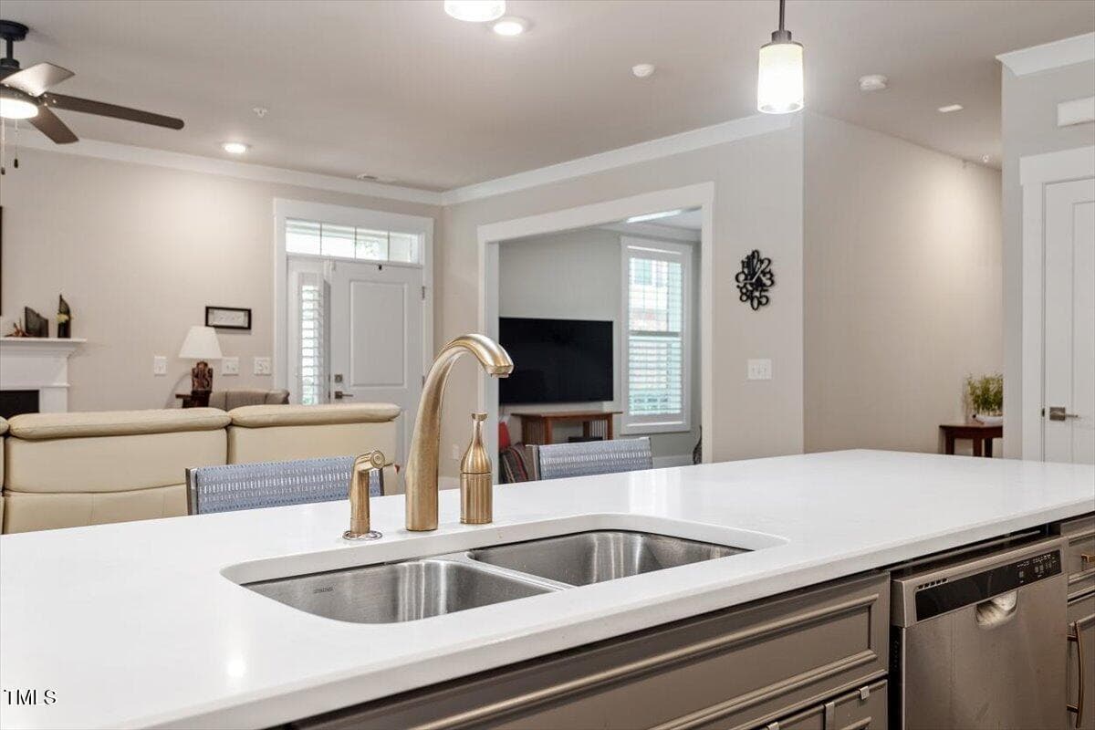 13-10310 Sablewood Dr 115 [2290716]_13 - 10310 Sablewood Drive 115, Raleigh, NC 27617, Raleigh