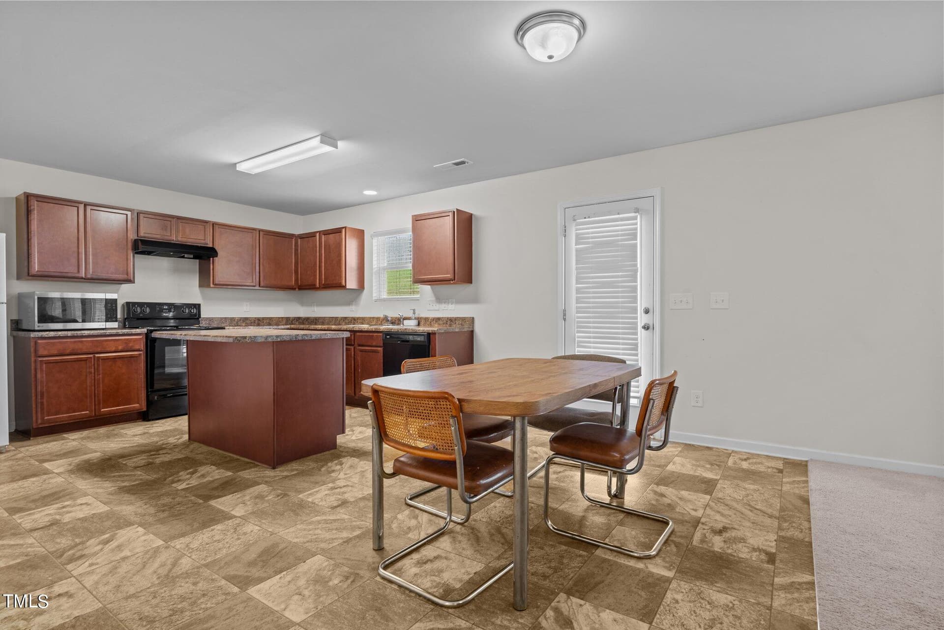 17-web-or-mls-DSC02491 - 16 Summerwood Lane, Lillington, NC 27546