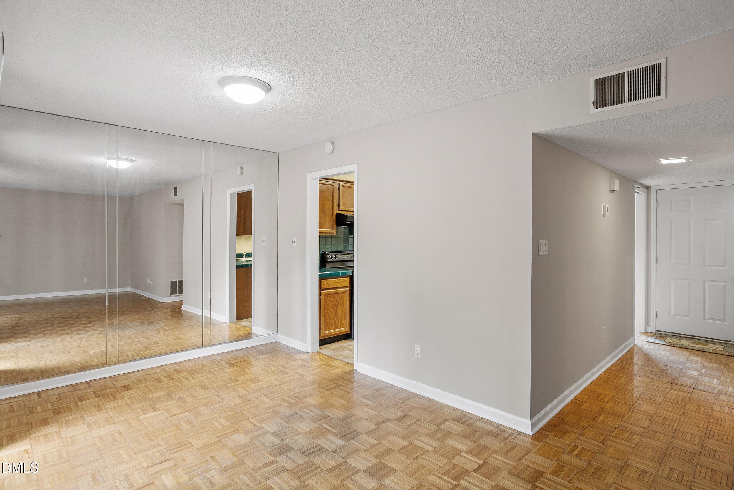 19-4101 Five Oaks Dr 38 [2814288]_19 - 4101 Five Oaks Drive Unit 38, Durham, NC 27707, Durham
