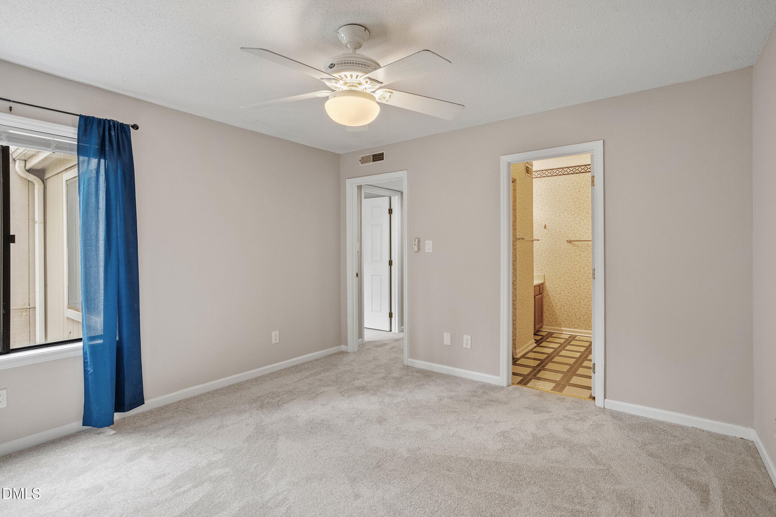 28-4101 Five Oaks Dr 38 [2814288]_28 - 4101 Five Oaks Drive Unit 38, Durham, NC 27707, Durham