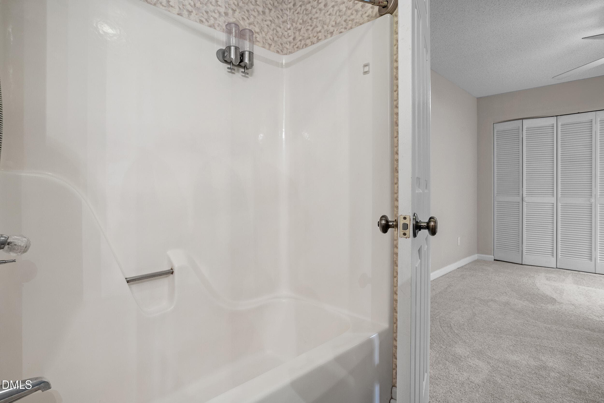 30-4101 Five Oaks Dr 38 [2814288]_30 - 4101 Five Oaks Drive Unit 38, Durham, NC 27707, Durham