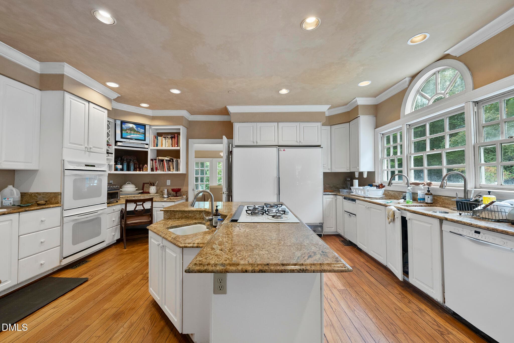 111 Foxridge Rd - 111 Foxridge Road, Chapel Hill, NC 27514, Chapel Hill
