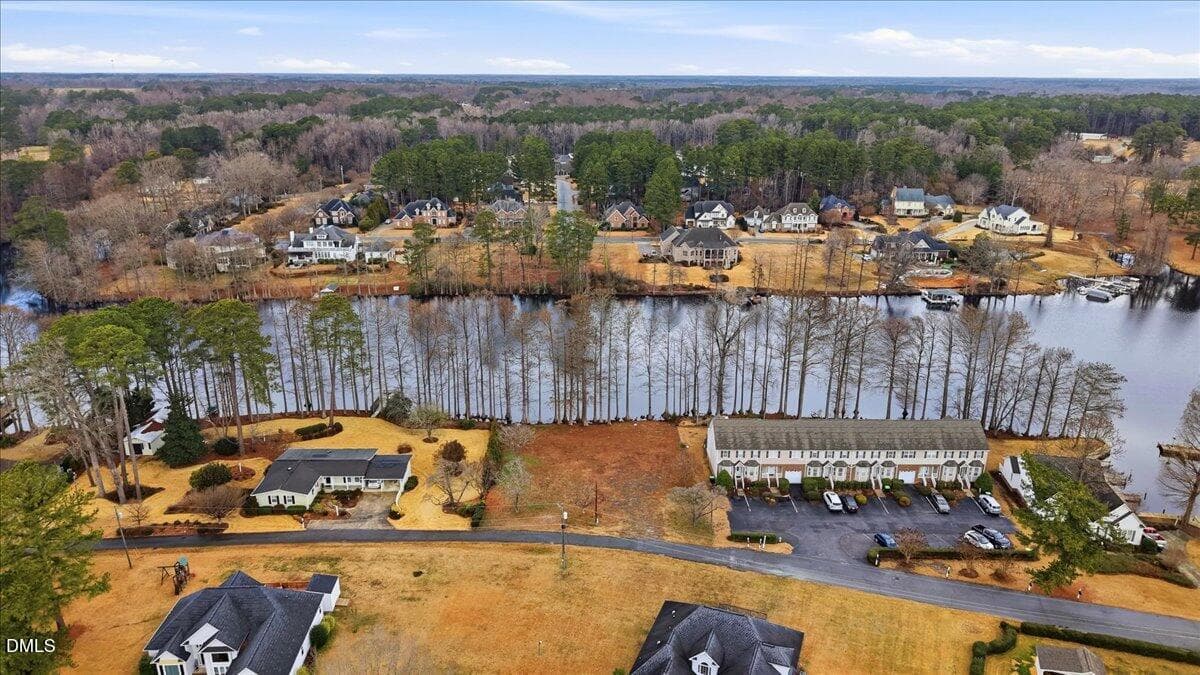 11-1100 S Lakeside Dr-11 - 1100 S Lakeside Drive, Four Oaks, NC 27524