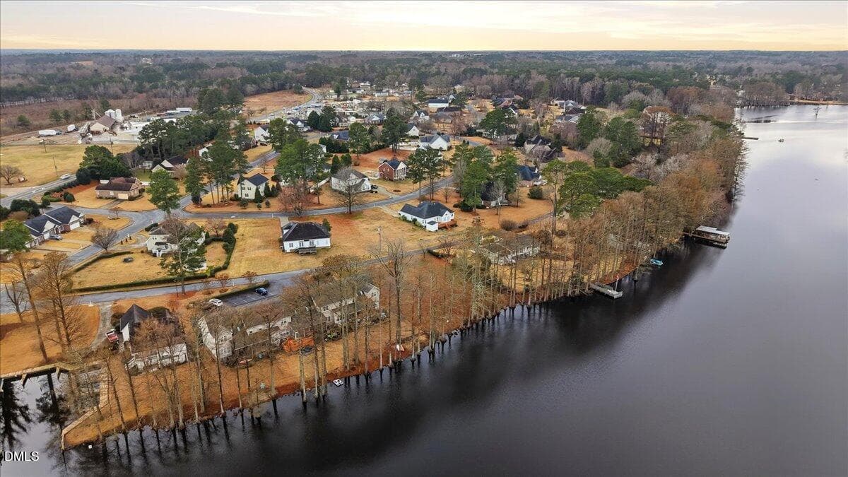 16-1100 S Lakeside Dr-16 - 1100 S Lakeside Drive, Four Oaks, NC 27524