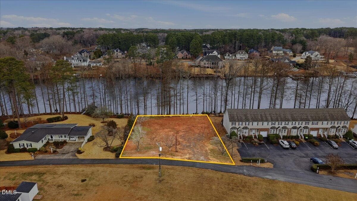 18-1100 S Lakeside Dr-18 - 1100 S Lakeside Drive, Four Oaks, NC 27524