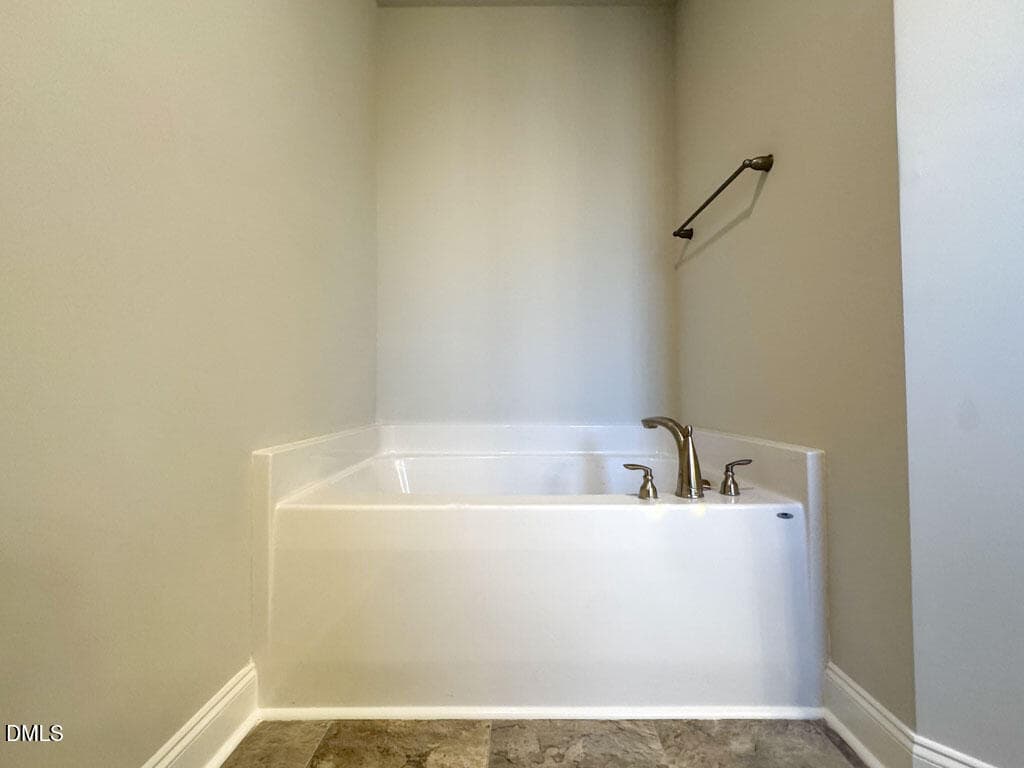 11-1830 Primary Bath 02 - 58 Kipling Creek Drive, Fuquay Varina, NC 27526