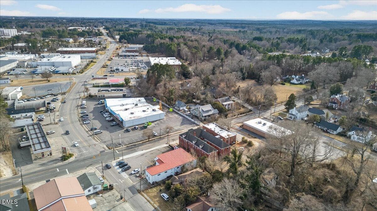 1010 S Garnett Street, Henderson, NC 27536