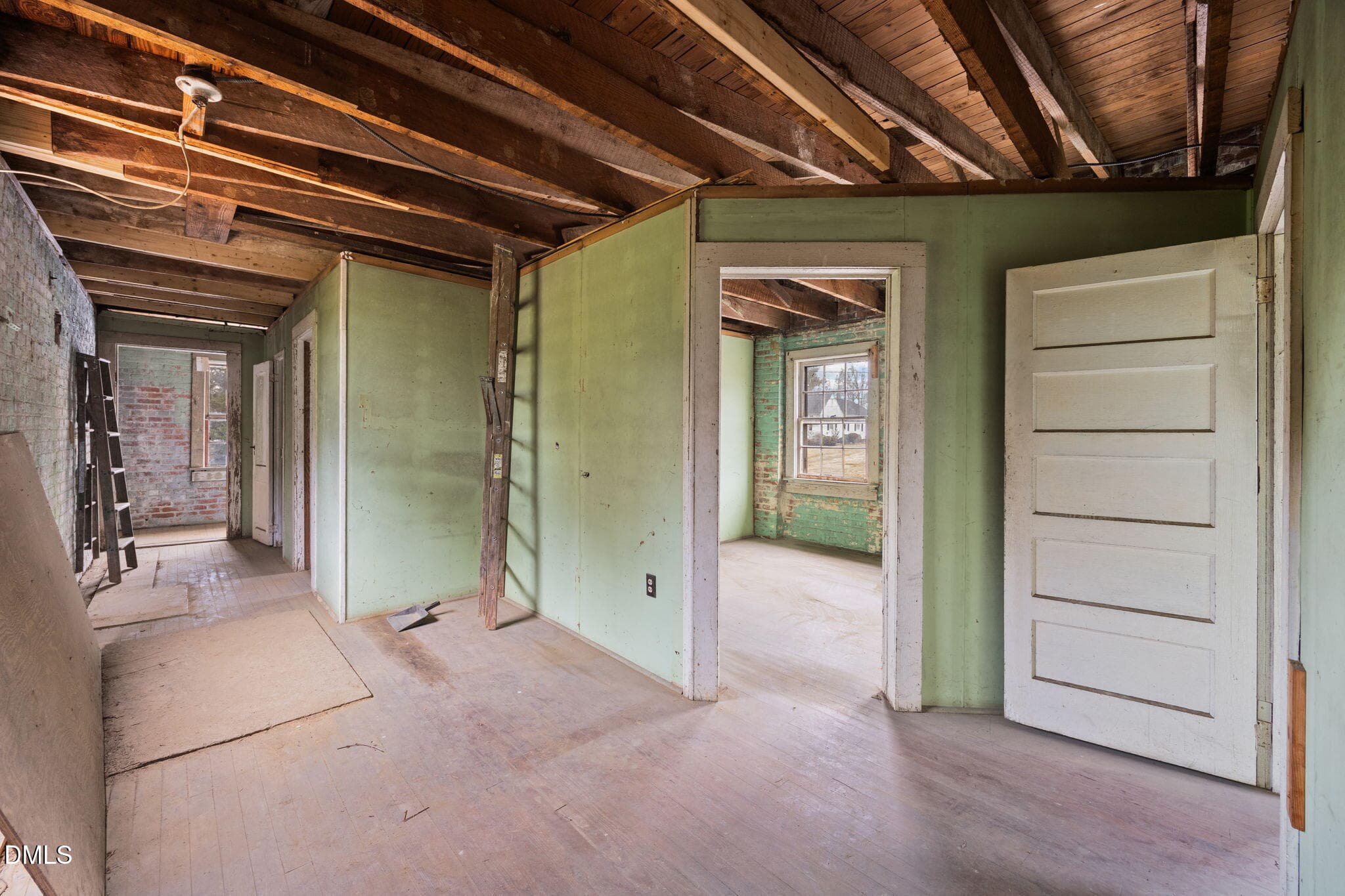 32-web-or-mls-IMG_4874 - Mixed Use, Oxford