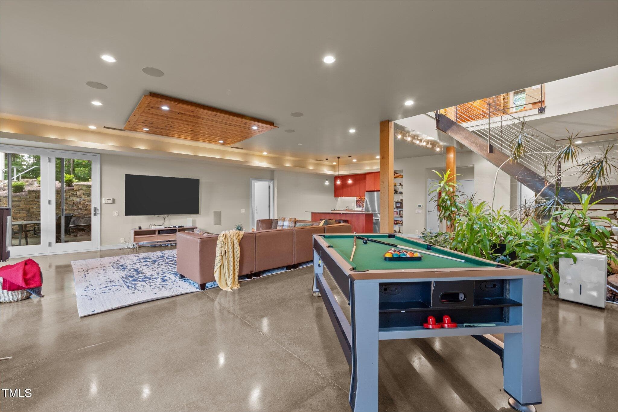 FAMILY/REC ROOM - 343 Lakewood Pointe Drive, Roxboro, NC 27574