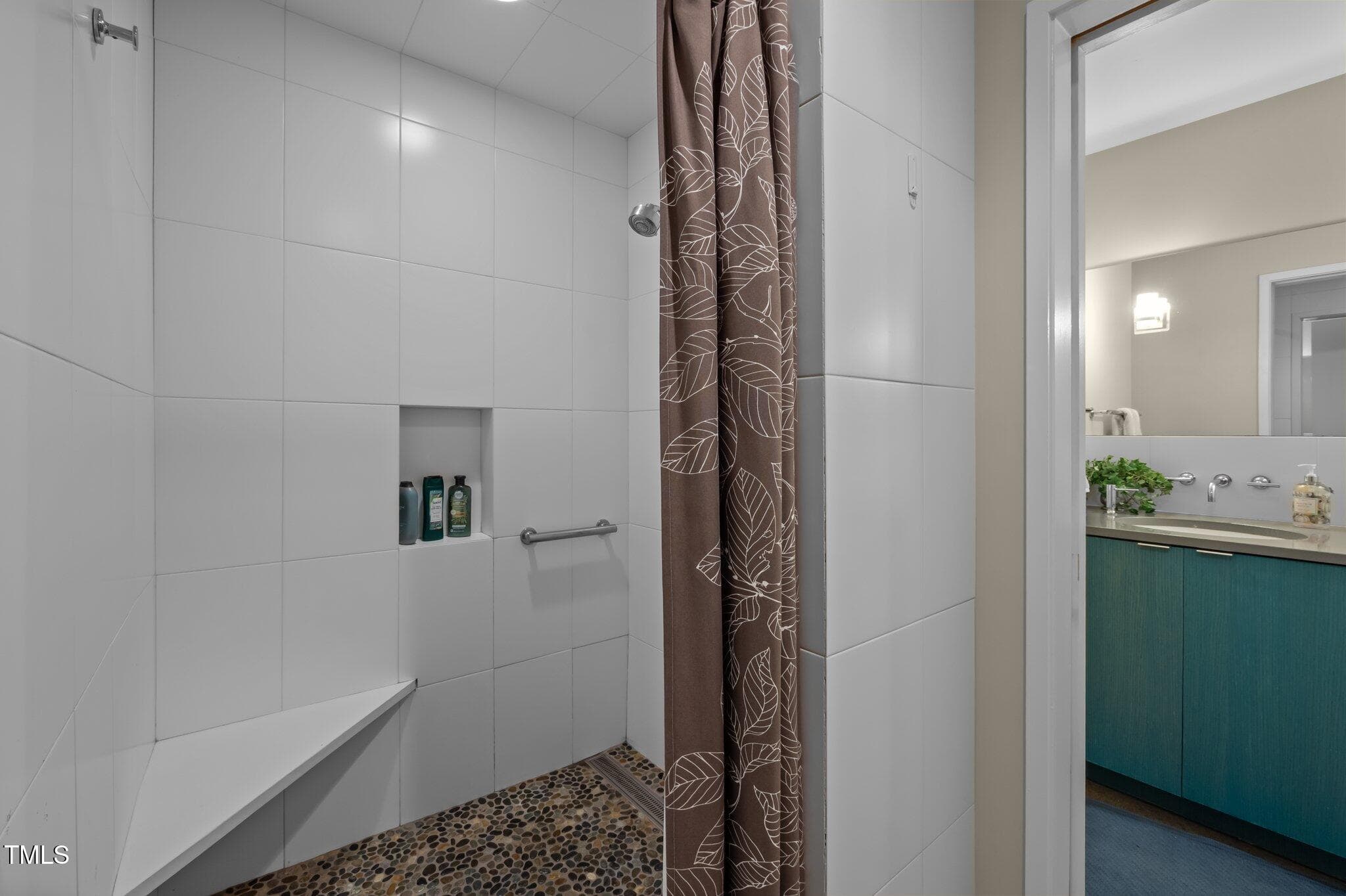 JACK-N-JILL SHOWER - 343 Lakewood Pointe Drive, Roxboro, NC 27574