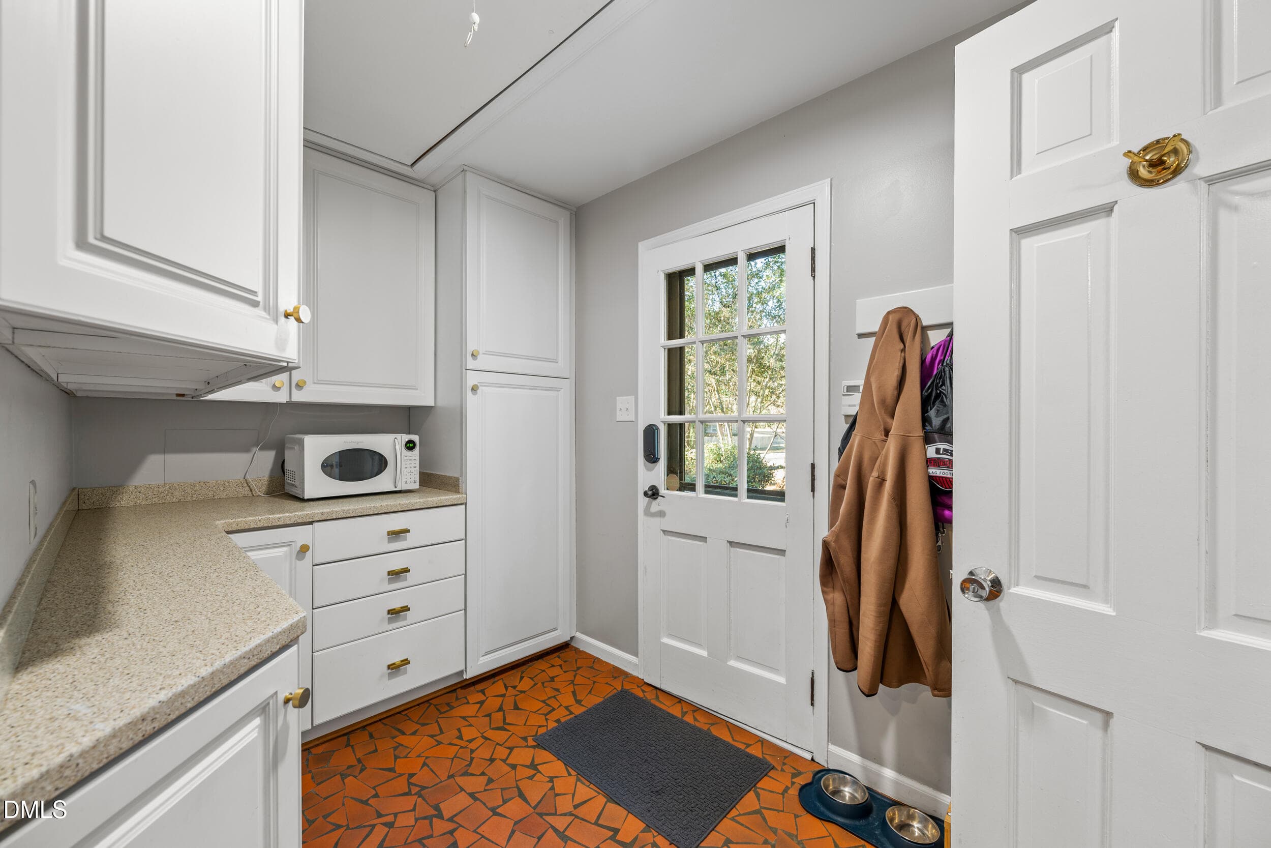 17 -3726 swift dr, interior - 3726 Swift Drive, Raleigh, NC 27606, Raleigh