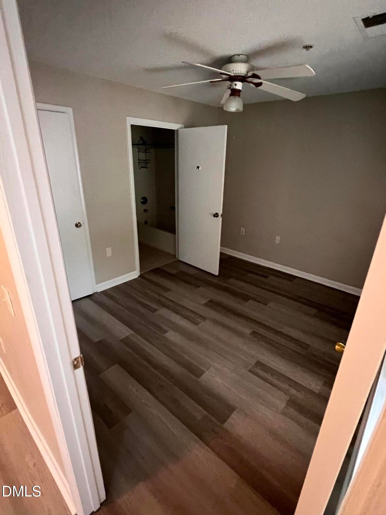 bedroom 3. - 1431 Collegiate Circle 101, Raleigh, NC 27606, Raleigh