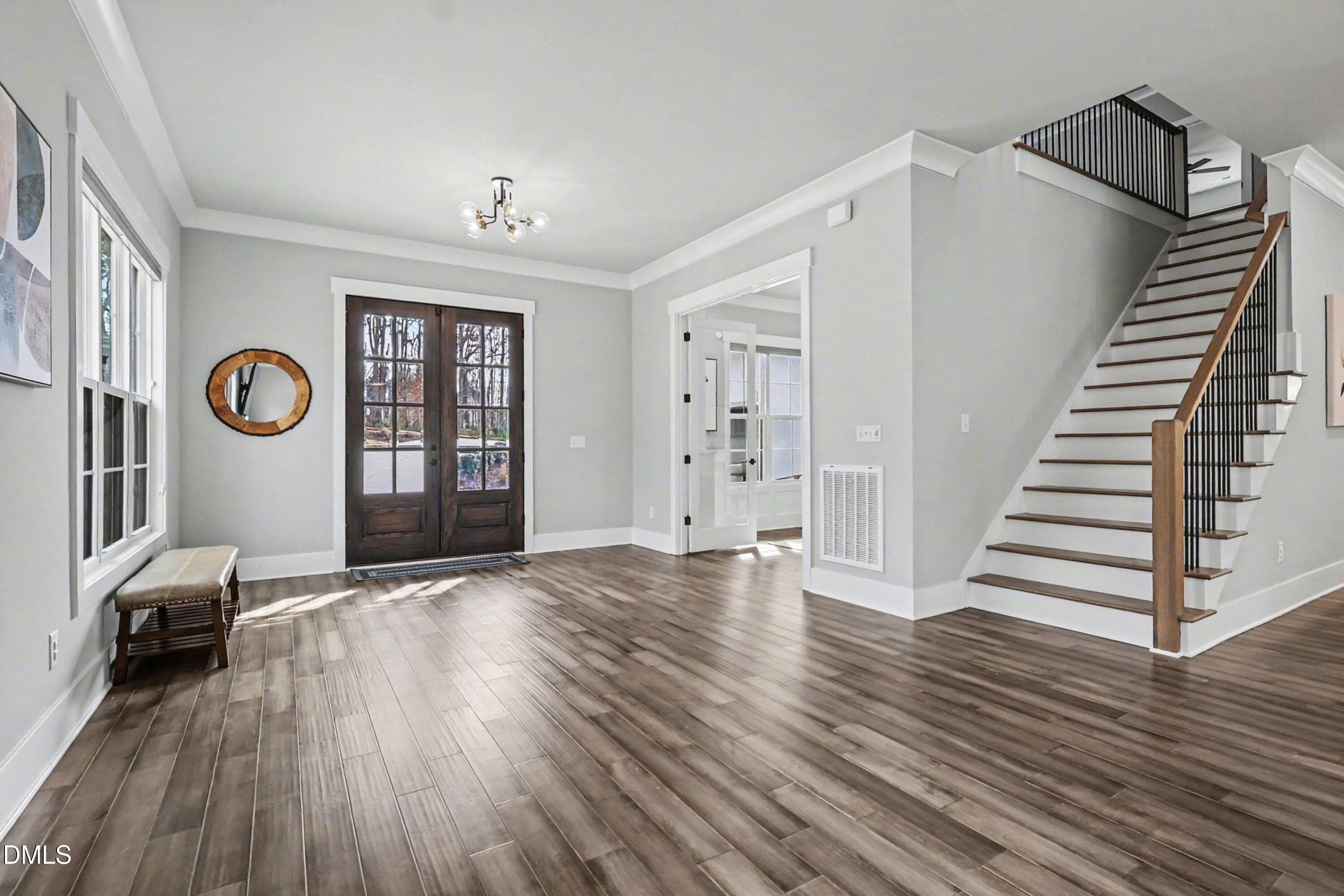 008_file_7042 - 5200 Milner Drive, Raleigh, NC 27606, Raleigh