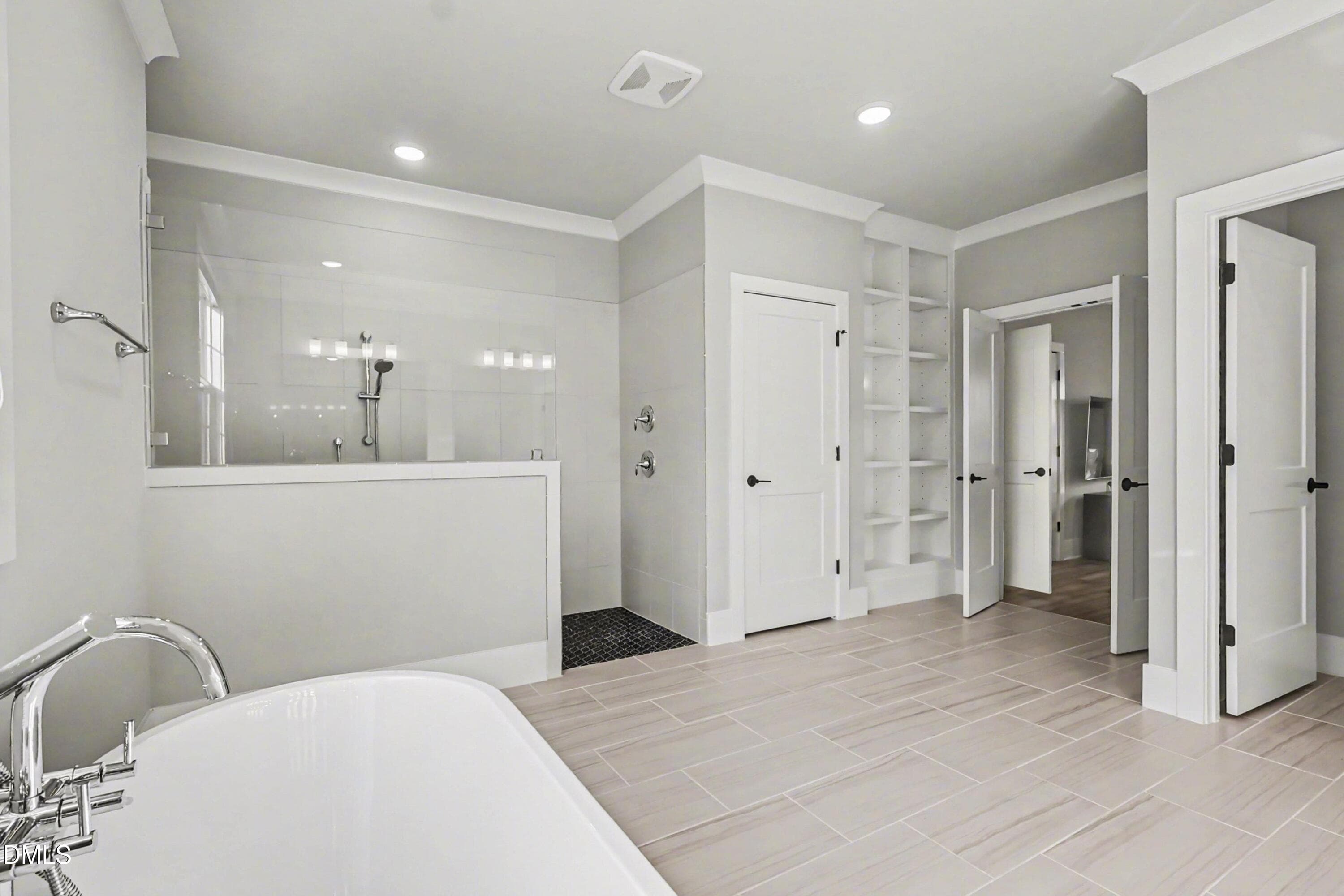 042_file_5698 - 5200 Milner Drive, Raleigh, NC 27606, Raleigh