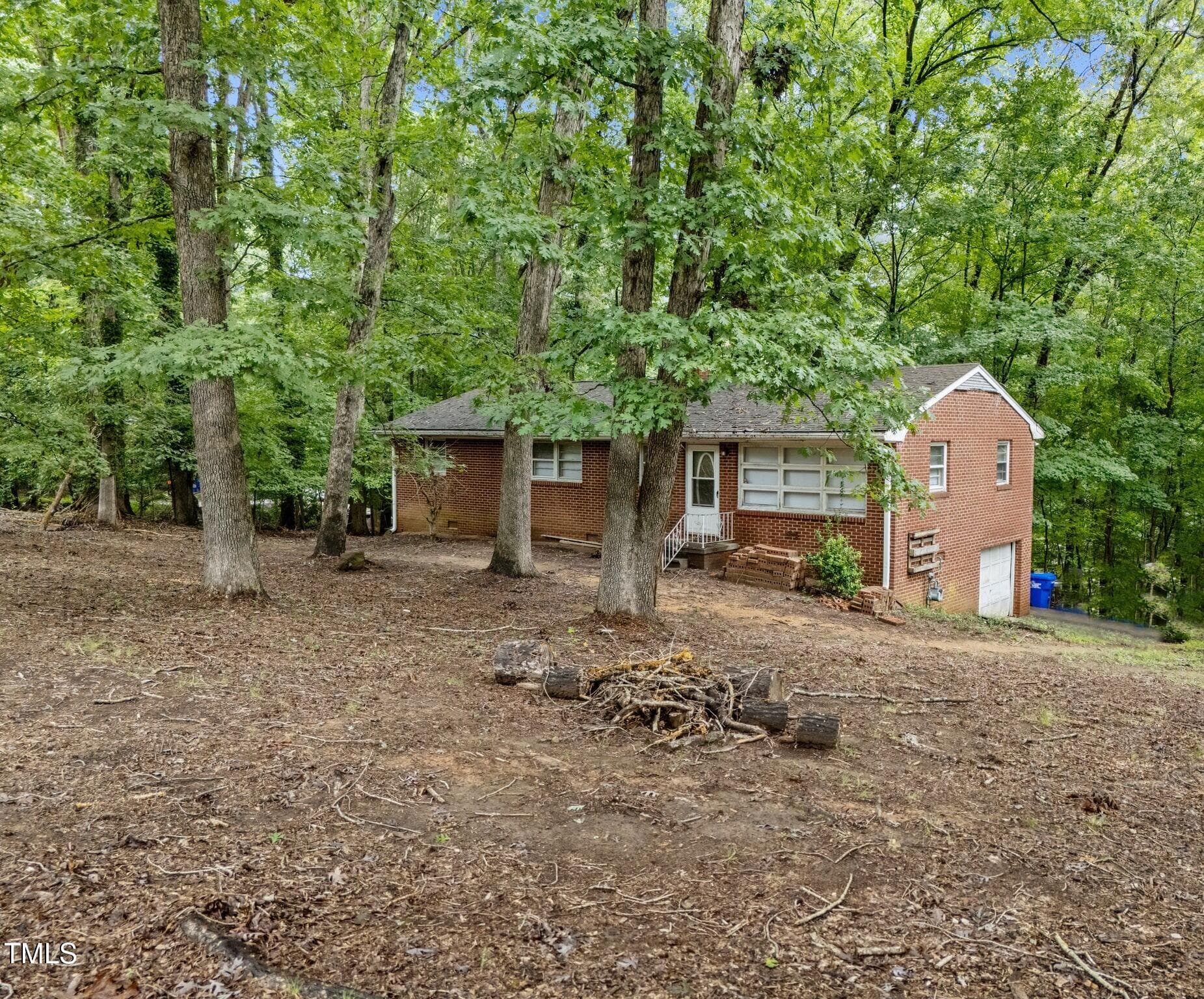 106 Markham Dr - 106 Markham Drive, Chapel Hill, NC 27514