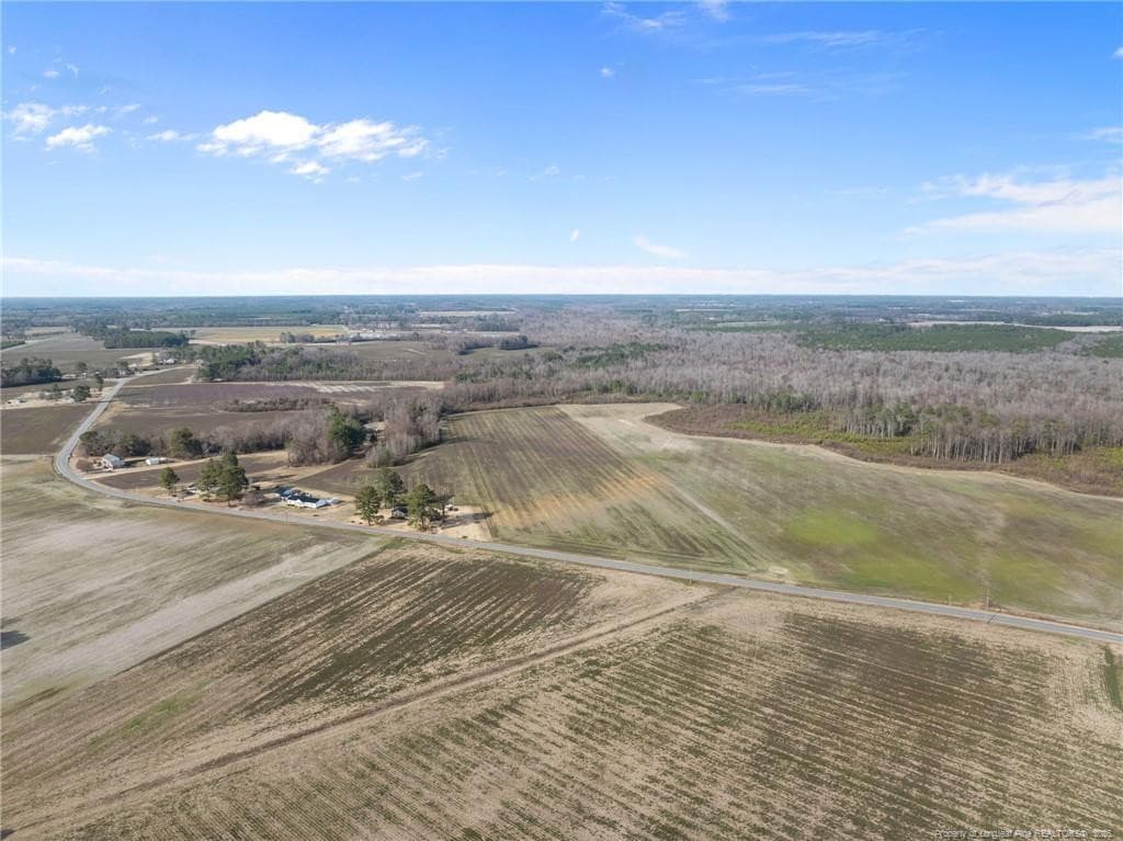 Photo 3 - 2876 Dunn Road, Roseboro, NC 28382