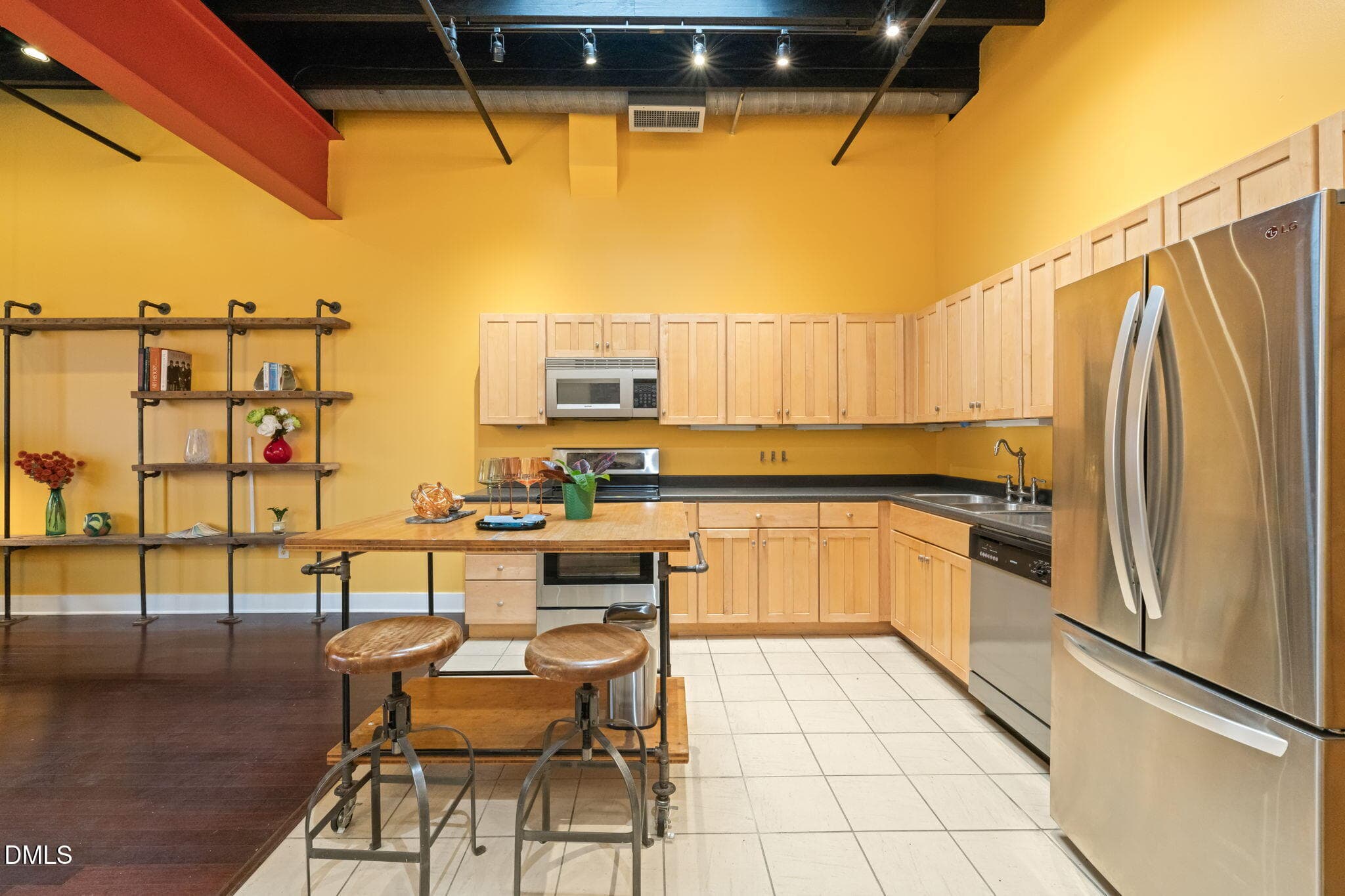 15-web-or-mls-untitled-3 (2) - 208 Rigsbee Avenue #206, Durham, NC 27701, Durham