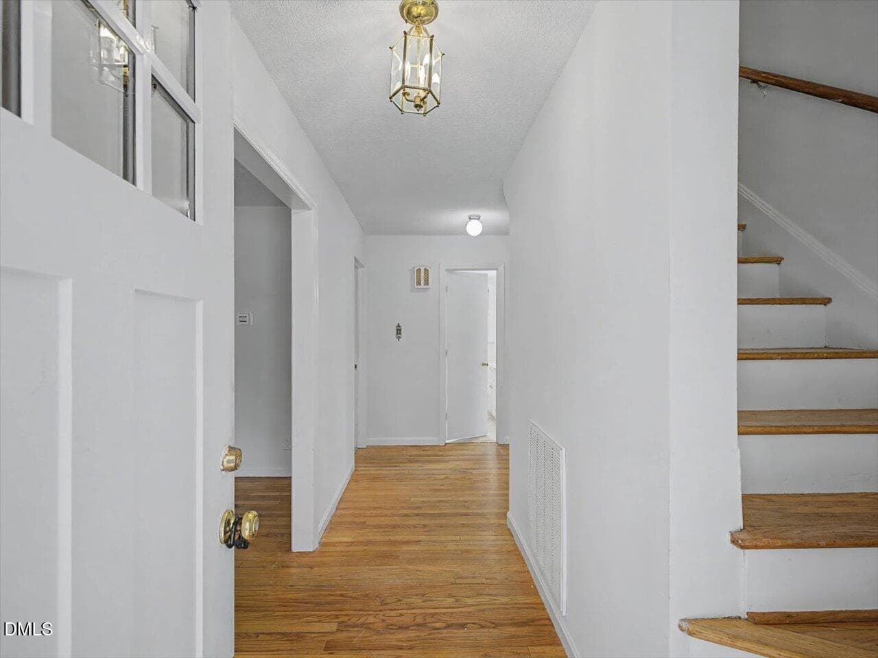 09-Foyer - 103 Yorktown Drive, Chapel Hill, NC 27516, Chapel Hill