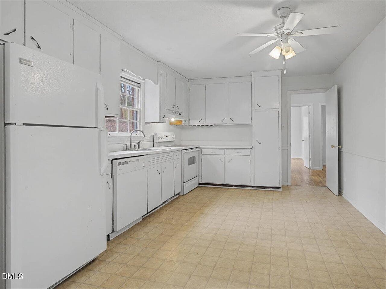 17-Kitchen - 103 Yorktown Drive, Chapel Hill, NC 27516, Chapel Hill