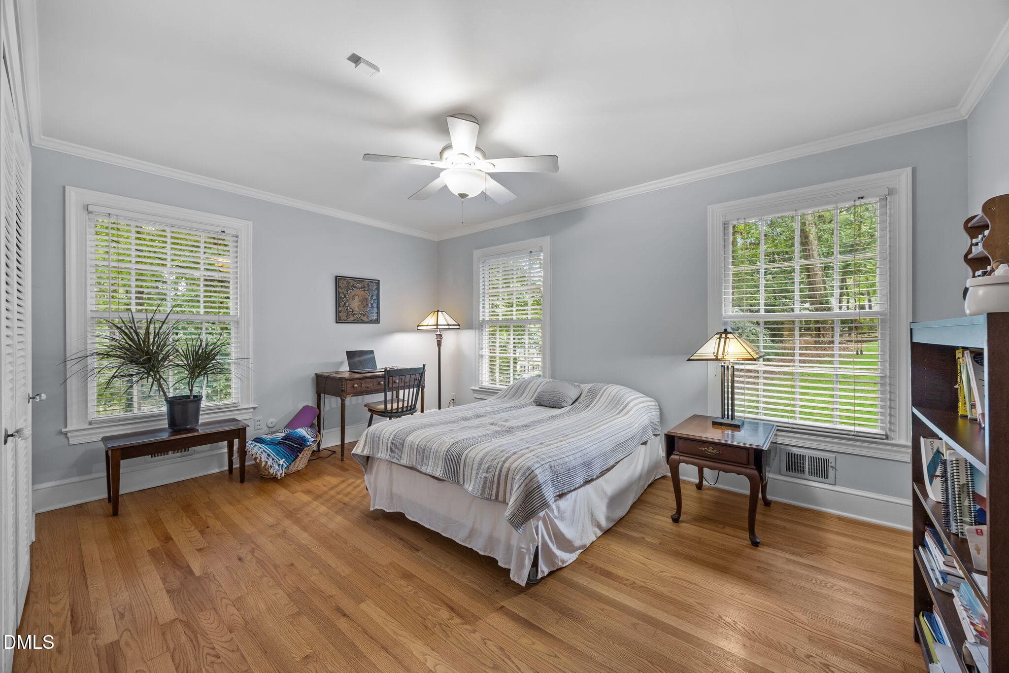 33-web-or-mls-IMG_1730 - 4902 Carteret Drive, Raleigh, NC 27612, Raleigh