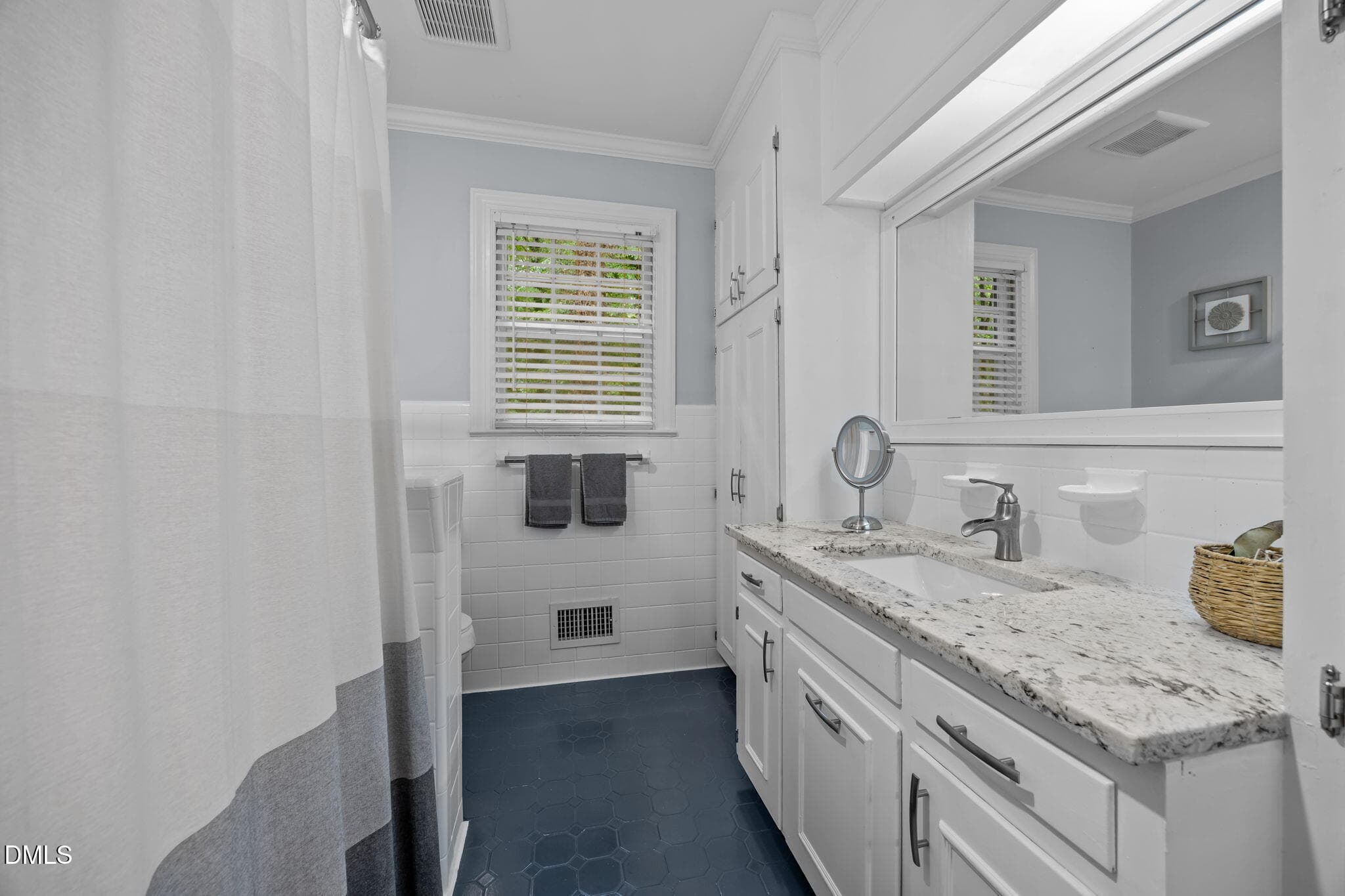 34-web-or-mls-IMG_1733 - 4902 Carteret Drive, Raleigh, NC 27612, Raleigh