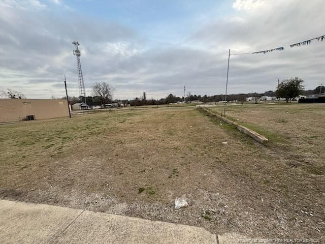 305 E FIRST Street E, Lumberton, NC 28358