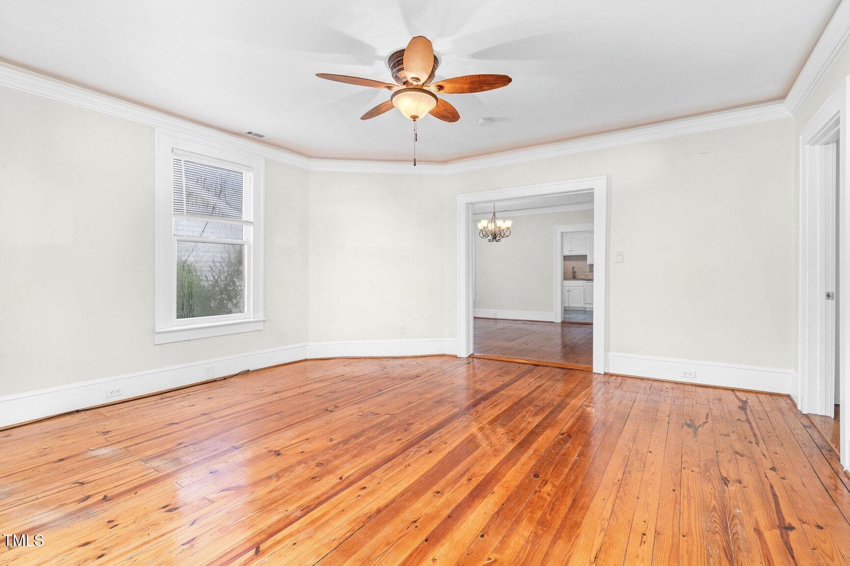 Living Room - 605 Saint David Street, Tarboro, NC 27886