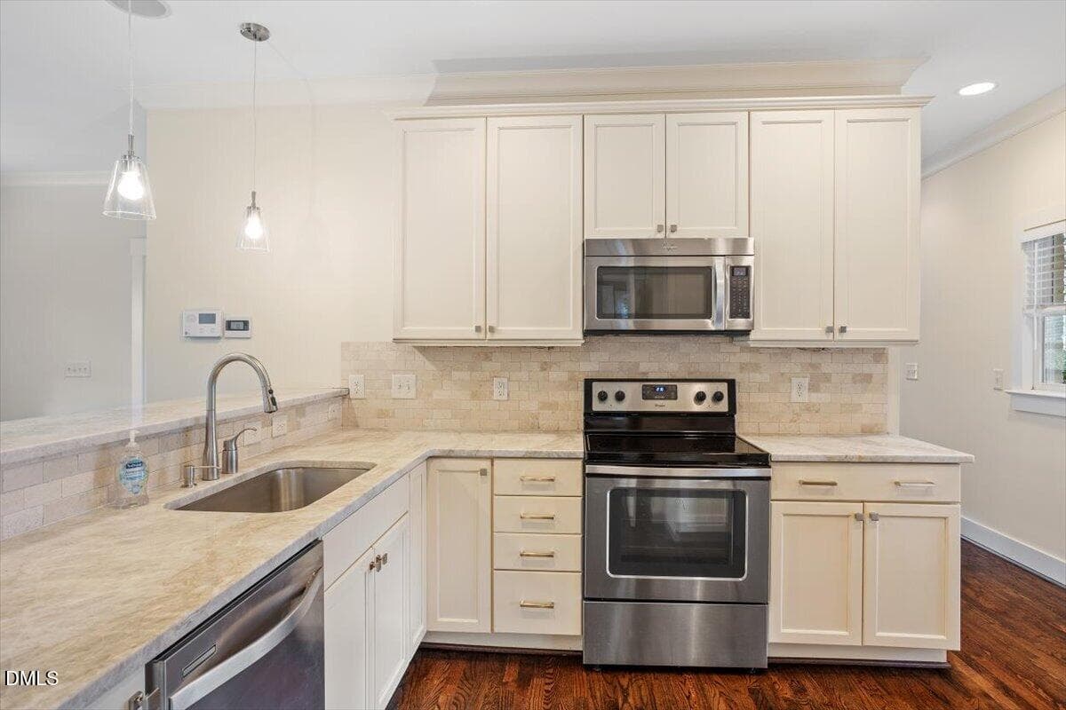 20-2718 Peachtree St [2818545]_20 - 2718 Peachtree Street, Raleigh, NC 27608, Raleigh