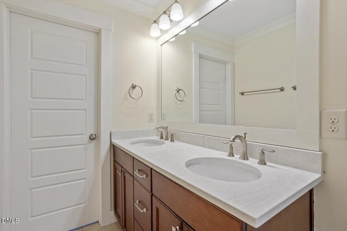 34-2718 Peachtree St [2818545]_34 - 2718 Peachtree Street, Raleigh, NC 27608, Raleigh