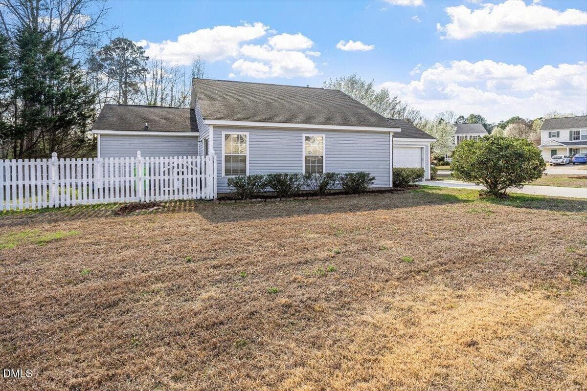 03-5212 Marthonna Way [2859595]_03 - 5212 Marthonna Way, Raleigh, NC 27616, Raleigh