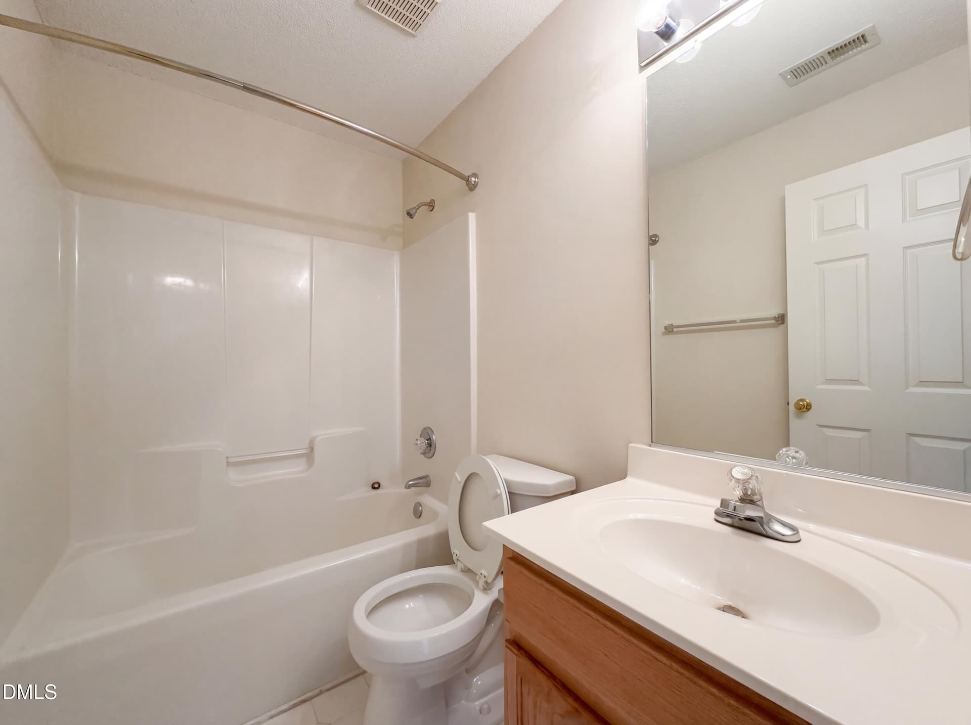 listing_13 - 504 Ledyard Court, Wake Forest, NC 27587
