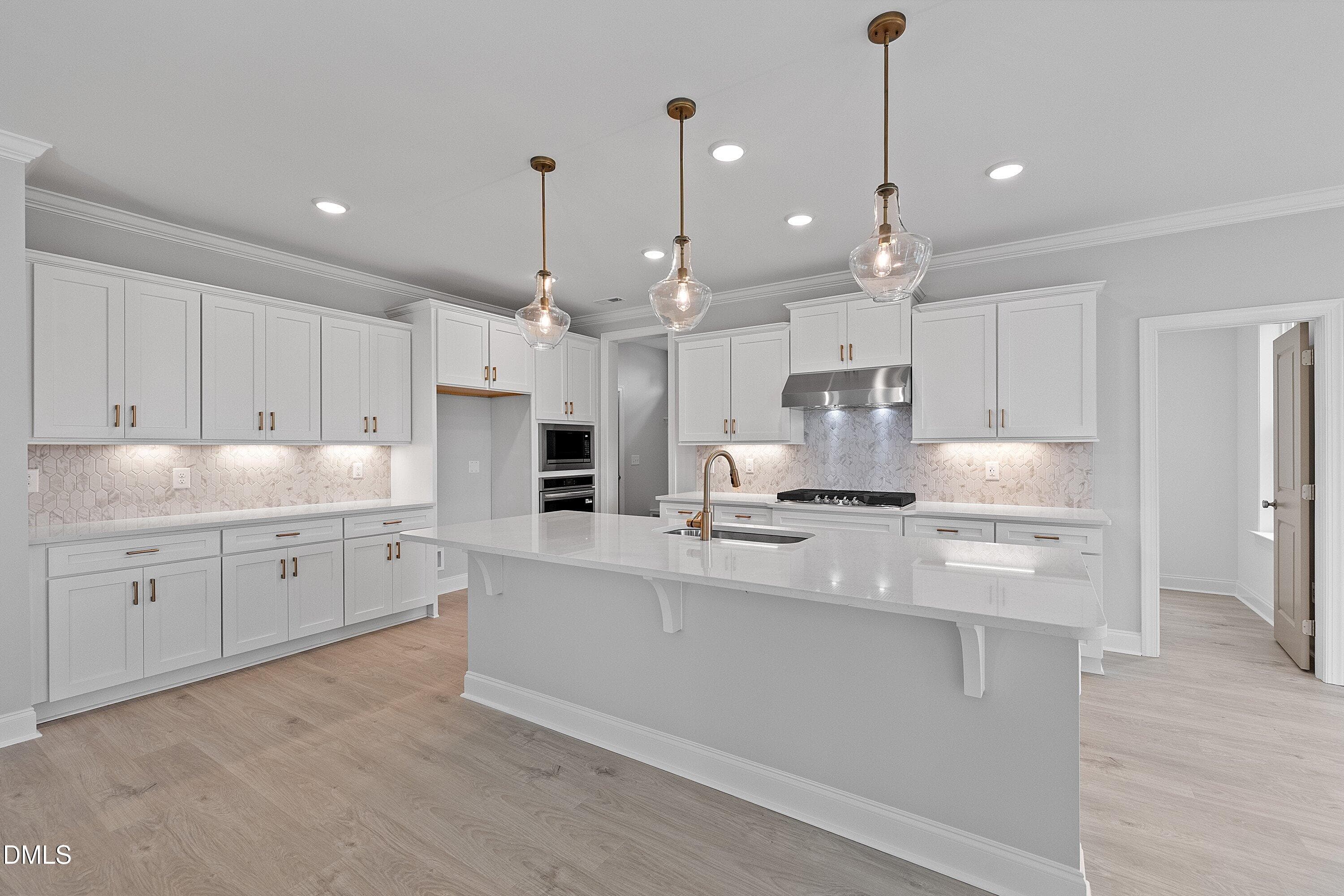 Gourmet kitchen - 45 W Victoria Ridge Drive 32, Selma, NC 27576