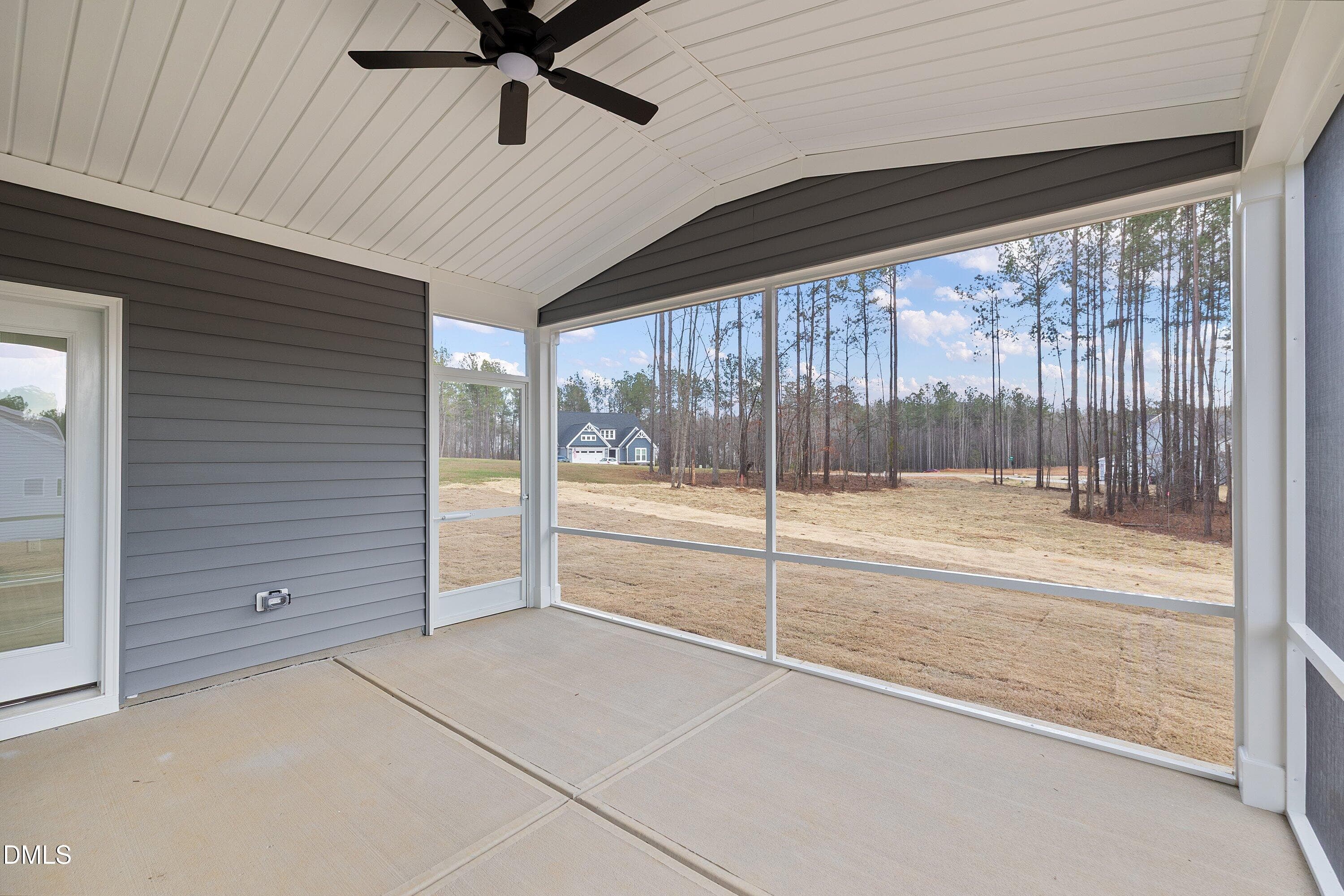 Covered Porch - 45 W Victoria Ridge Drive 32, Selma, NC 27576