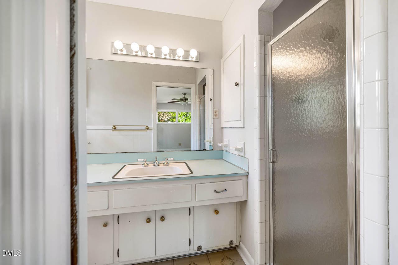 73KimberlyDr-040_1 - 73 Kimberly Drive, Durham, NC 27707