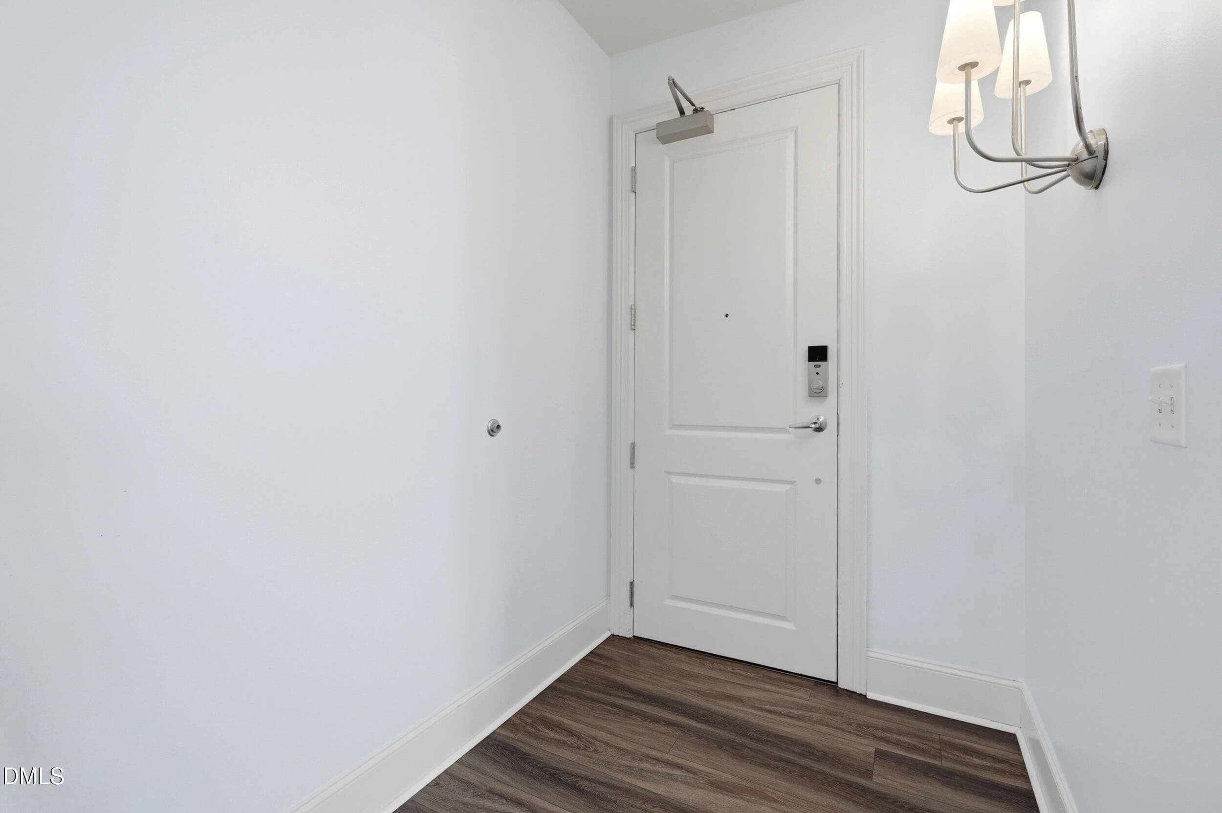 Foyer/Entry - 400 W North Street 810, Raleigh, NC 27603, Raleigh