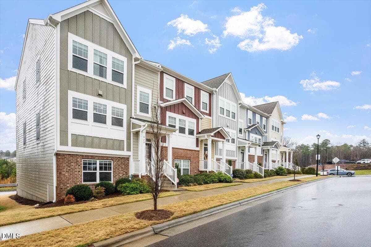02-829 Winter Meadow Dr [2875767]_02 - 829 Winter Meadow Drive, Wake Forest, NC 27587, Wake Forest