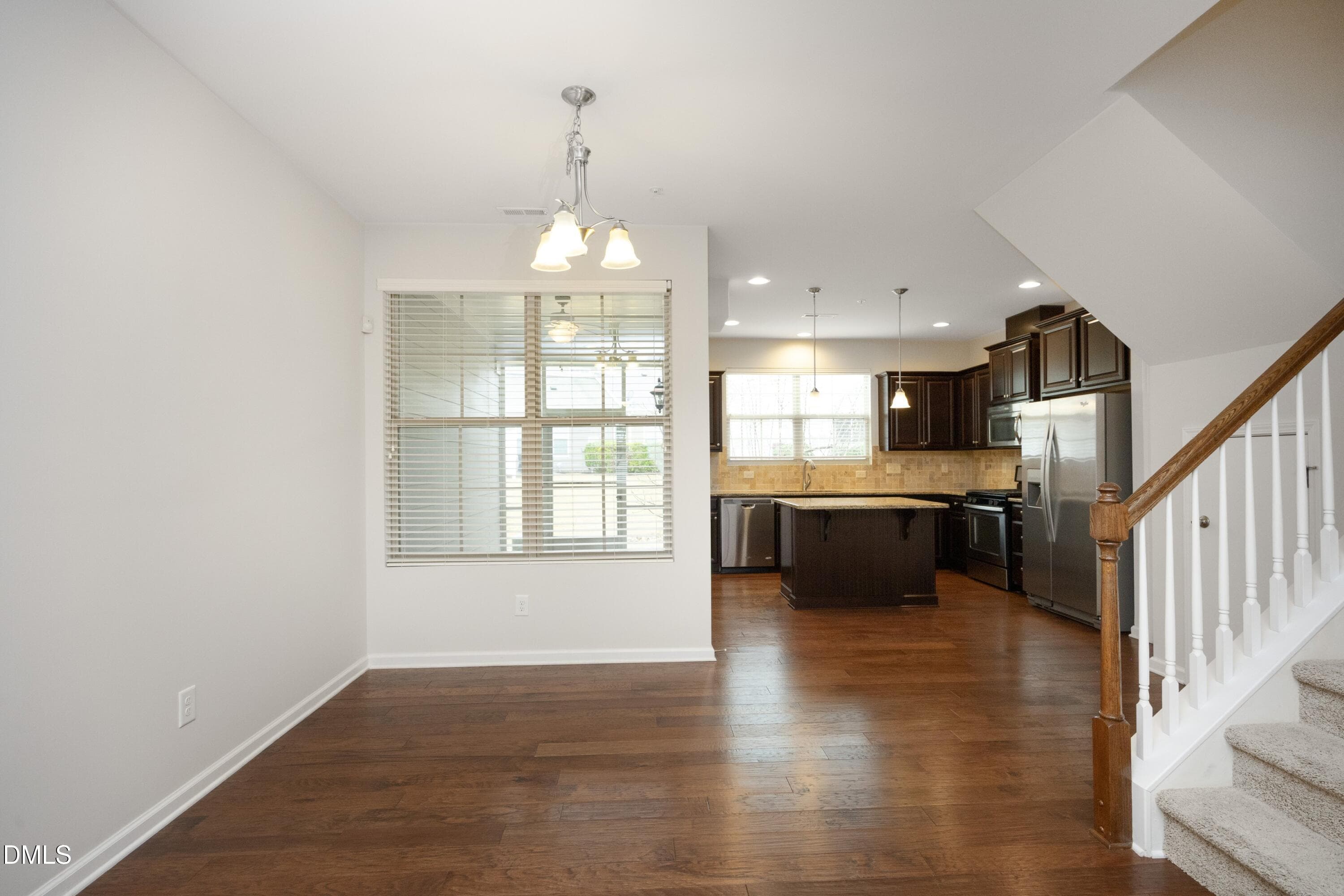 10Dining - 10111 Raven Tree Drive, Raleigh, NC 27617, Raleigh